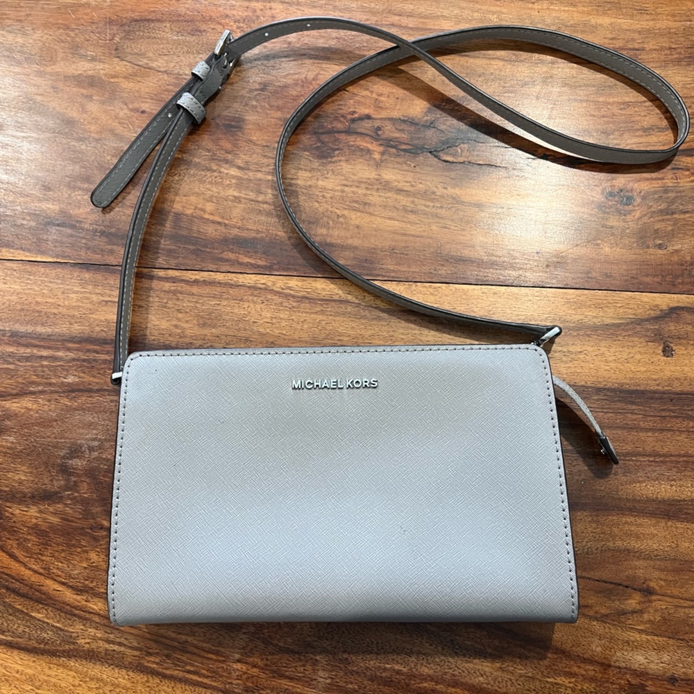 Michael kors gray purse